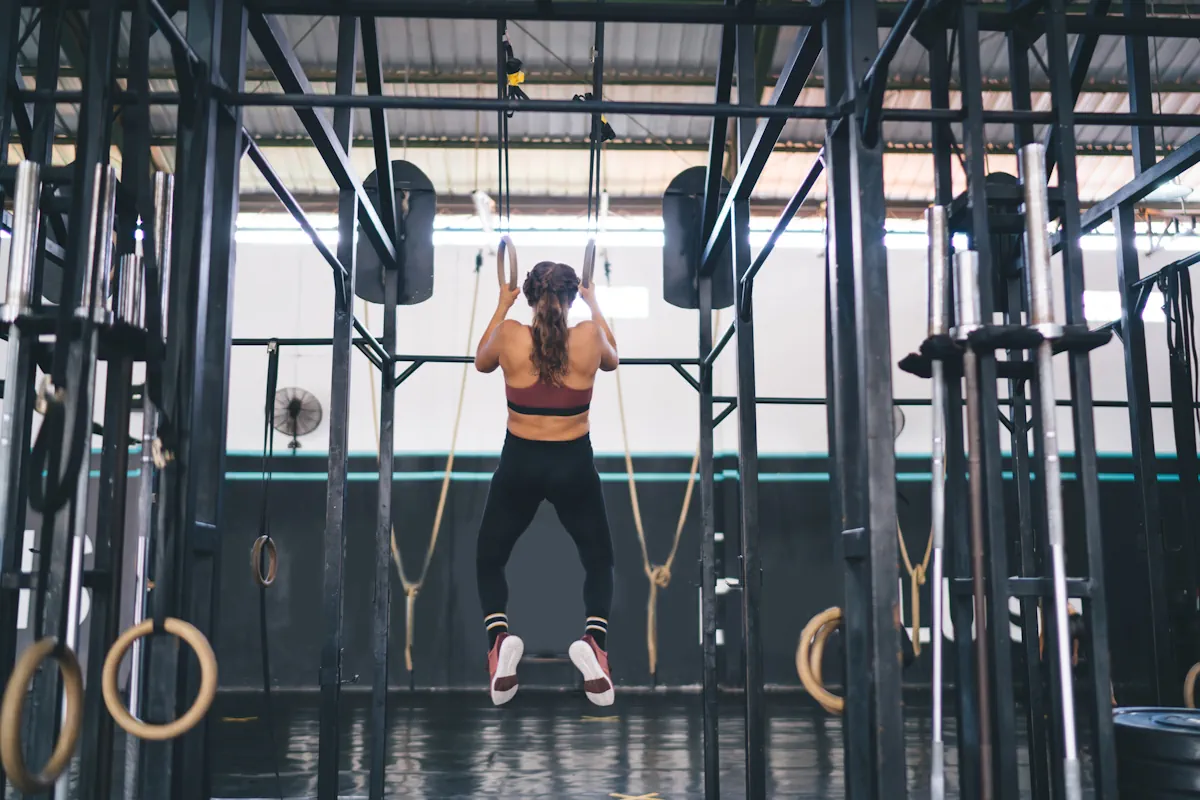 Comment s’entraîner avec une cage de musculation ?