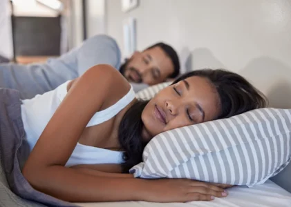 Dormir avec du bruit : les dangers pour votre santé