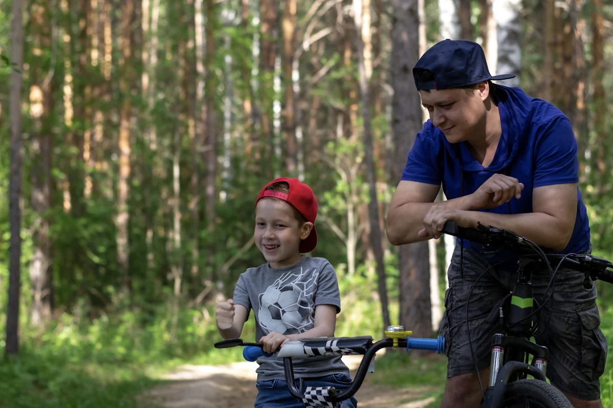 Faire du vélo avec des vélo enfants de 4 à 10 ans